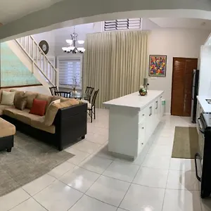 Apartment Finest Marley Manor Apt #332 2nd Floor Block 3 6 Marley Rd 6, Kingston